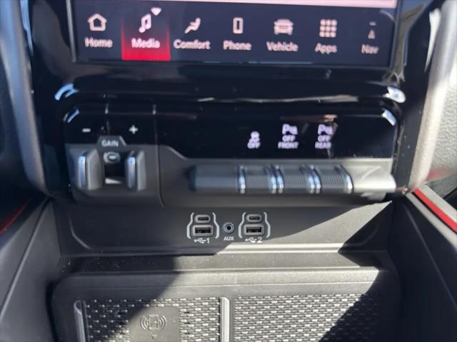 2026 Ram 1500 Rebel Crew Cab 4x4 5'7" Box
