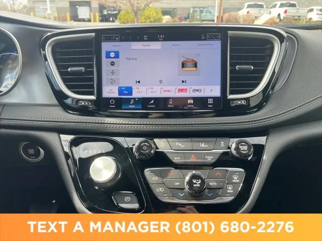 2026 Chrysler Pacifica Select