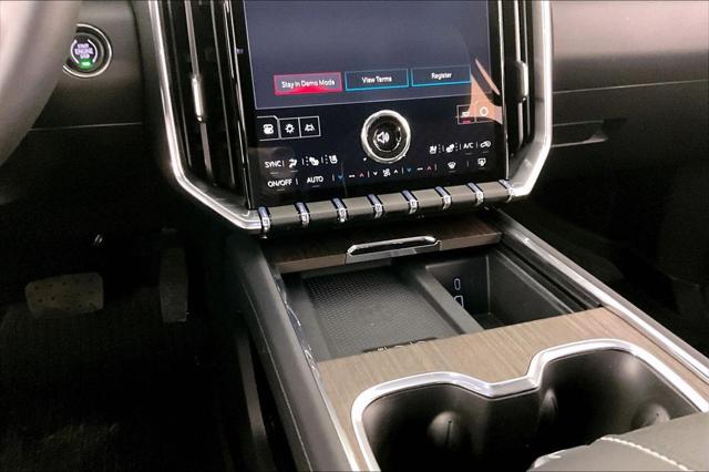 2026 GMC Acadia Denali FWD