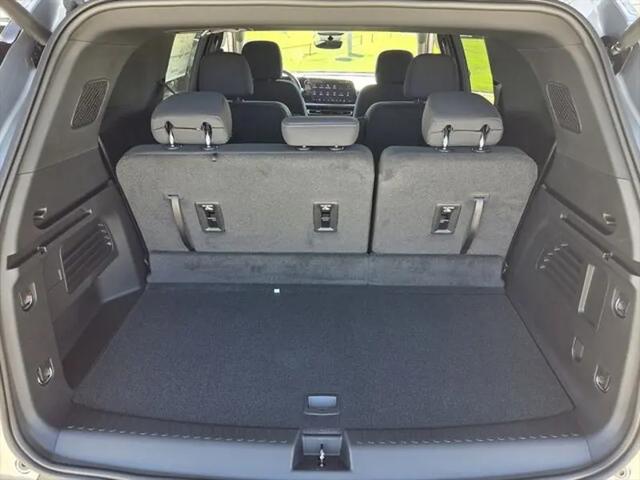 2026 Chevrolet Traverse AWD LT
