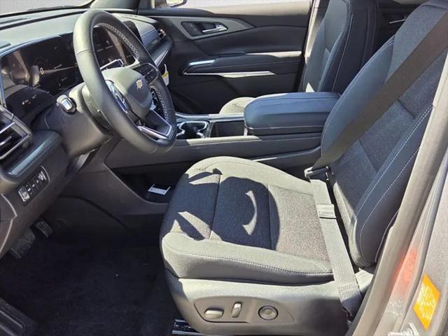 2026 Chevrolet Traverse AWD LT