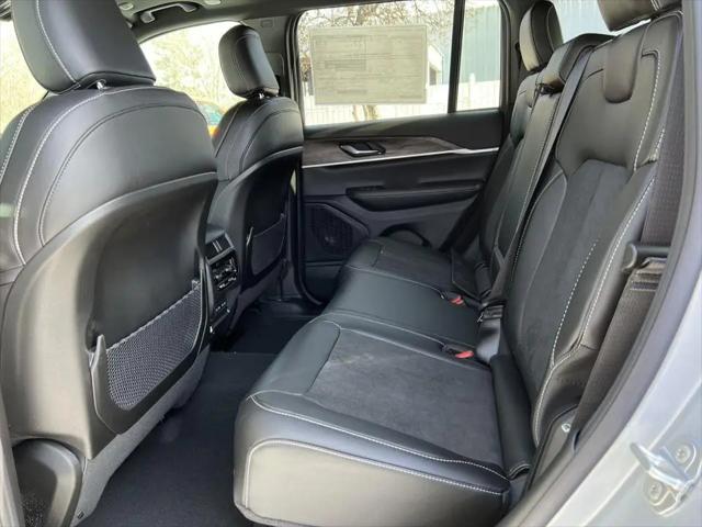 2026 Jeep Grand Cherokee Altitude 4x4