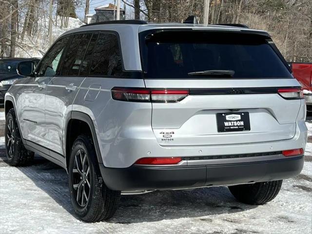 2026 Jeep Grand Cherokee Altitude 4x4