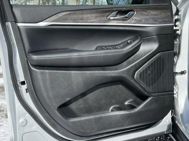 2026 Jeep Grand Cherokee Altitude 4x4