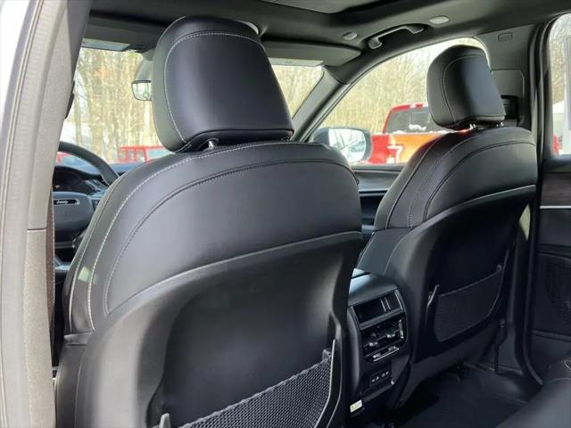 2026 Jeep Grand Cherokee Altitude 4x4