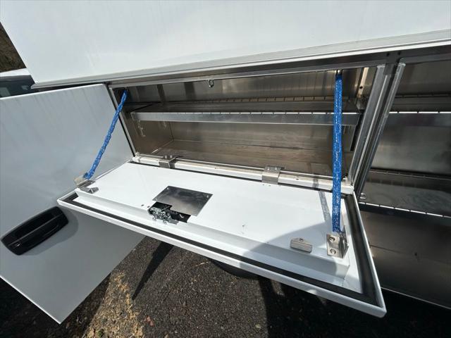 2026 Ford E-350 Cutaway Base