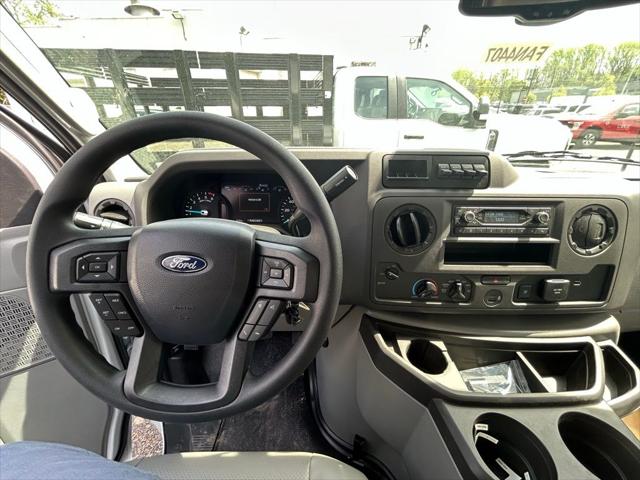 2027 Ford E-Series Cutaway Base