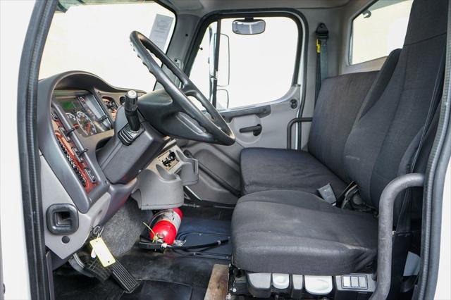 2023 Freightliner M2 106 MD