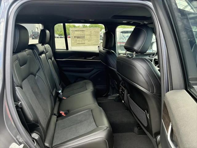 2026 Jeep Grand Cherokee Altitude 4x4
