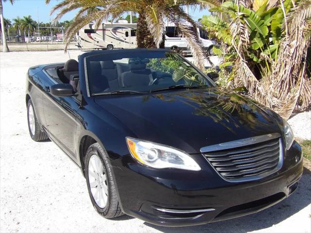 2013 Chrysler 200 Touring