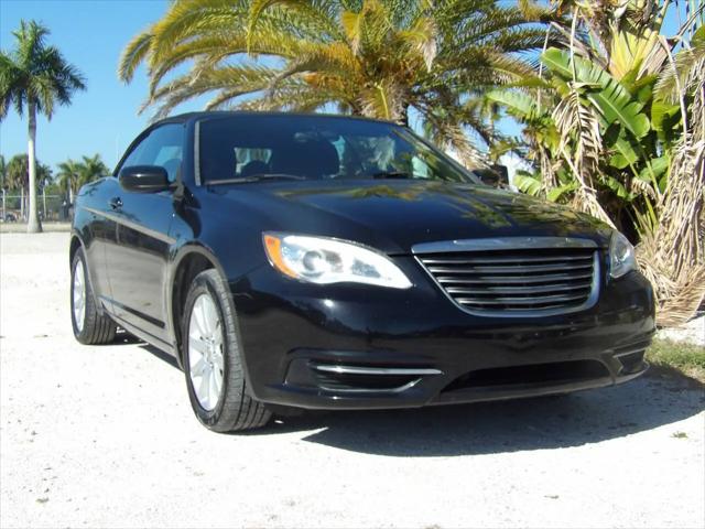 2013 Chrysler 200 Touring