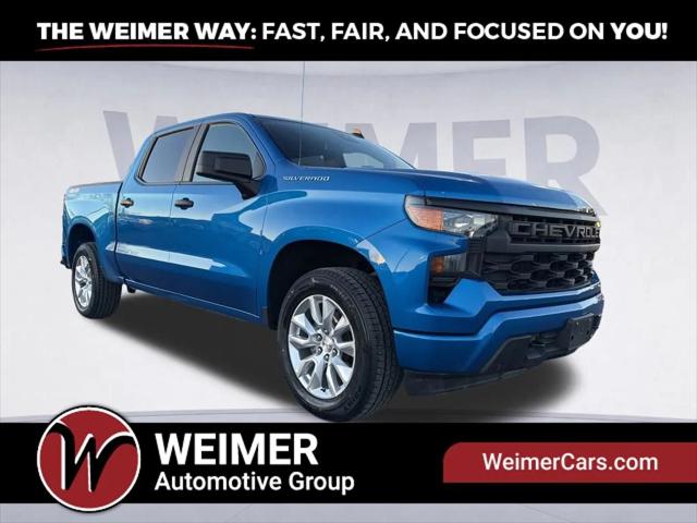 2022 Chevrolet Silverado 1500 4WD Crew Cab Short Bed Custom