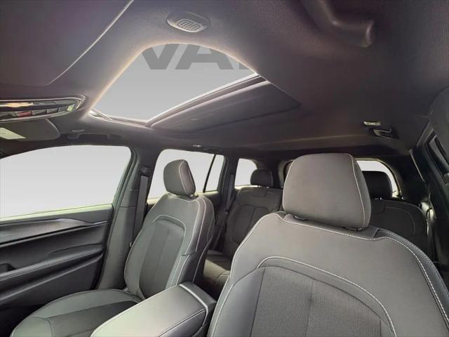 2026 Jeep Grand Cherokee Altitude 4x2