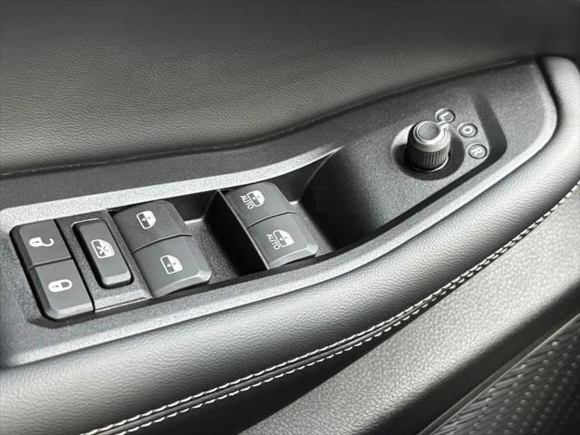 2026 Jeep Grand Cherokee Altitude 4x2