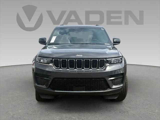 2026 Jeep Grand Cherokee Altitude 4x2