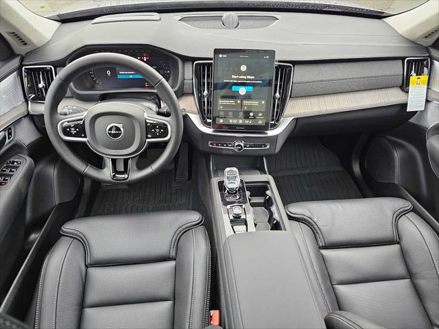 2026 Volvo XC90 Plug-In Hybrid Ultra Dark Theme, T8 AWD, Electric/Gasoline, 7 Seats