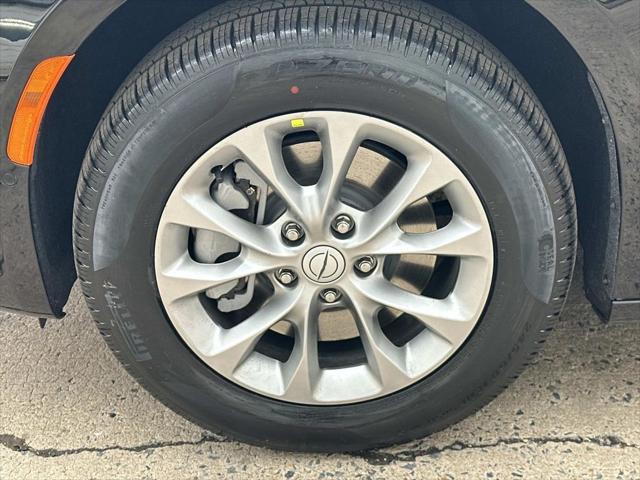 2026 Chrysler Pacifica Limited AWD