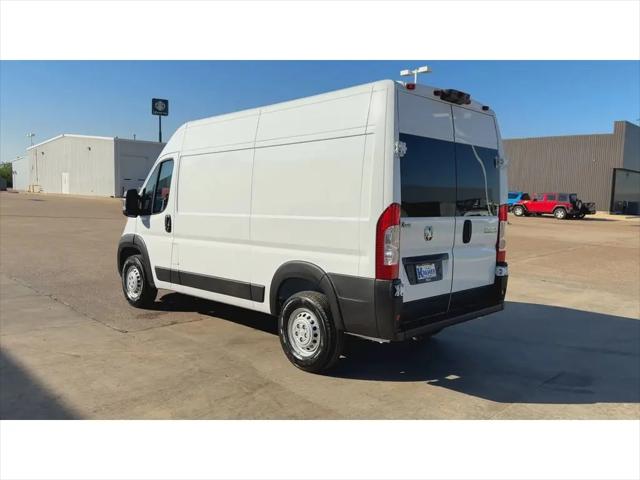 2026 Ram ProMaster 2500 Cargo Van Tradesman High Roof 136" WB w/Pass Seat