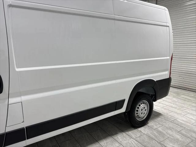 2026 Ram ProMaster 2500 Cargo Van Tradesman High Roof 136" WB w/Pass Seat