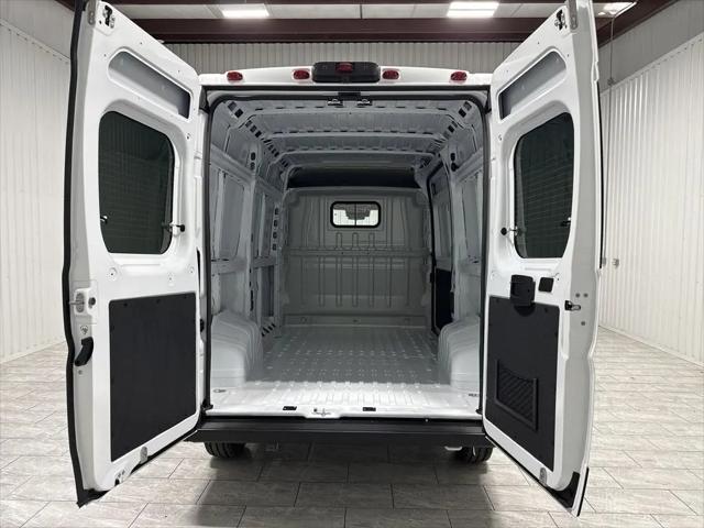2026 Ram ProMaster 2500 Cargo Van Tradesman High Roof 136" WB w/Pass Seat
