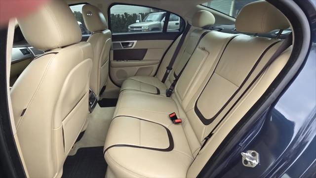 2013 Jaguar XF V6 SC