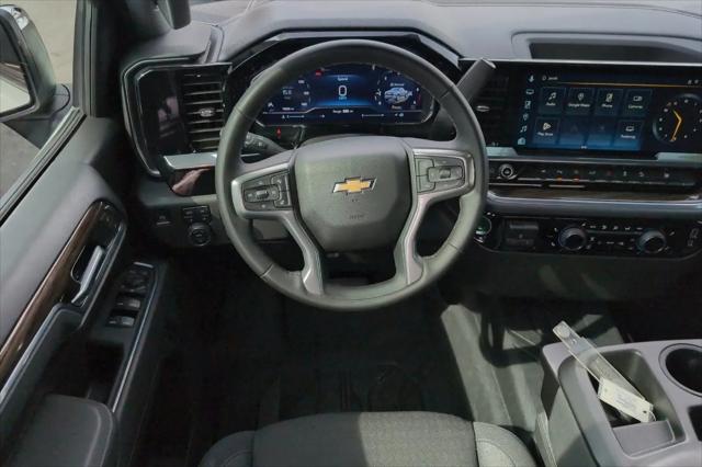 2025 Chevrolet Silverado 1500 4WD Crew Cab Standard Bed LT