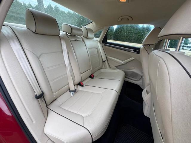 2017 Volkswagen Passat 1.8T R-Line