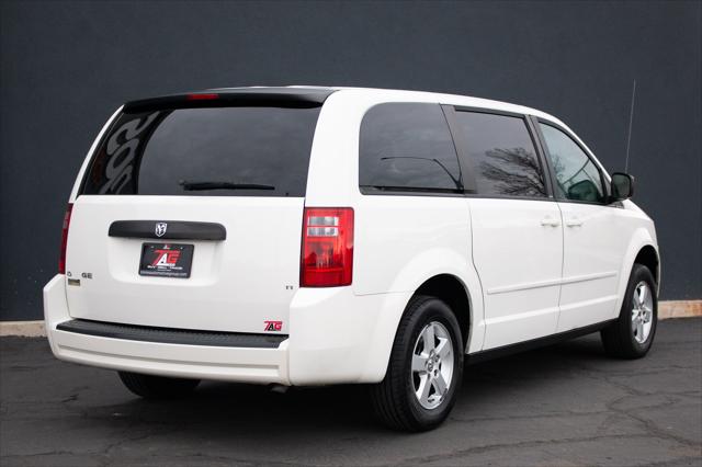 2010 Dodge Grand Caravan SE