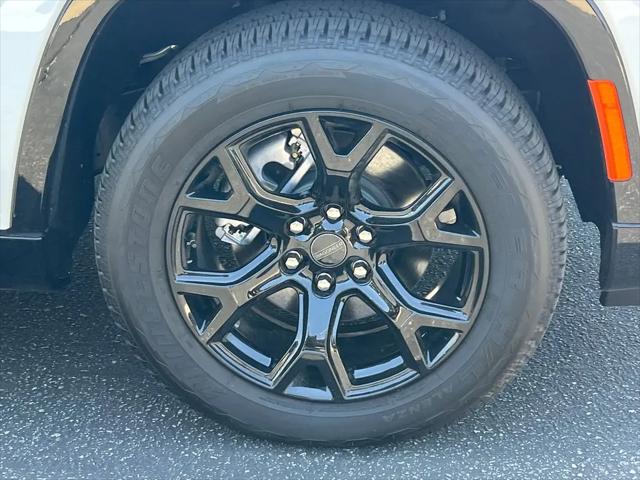 2025 Jeep Wagoneer Series II Carbide 4x4