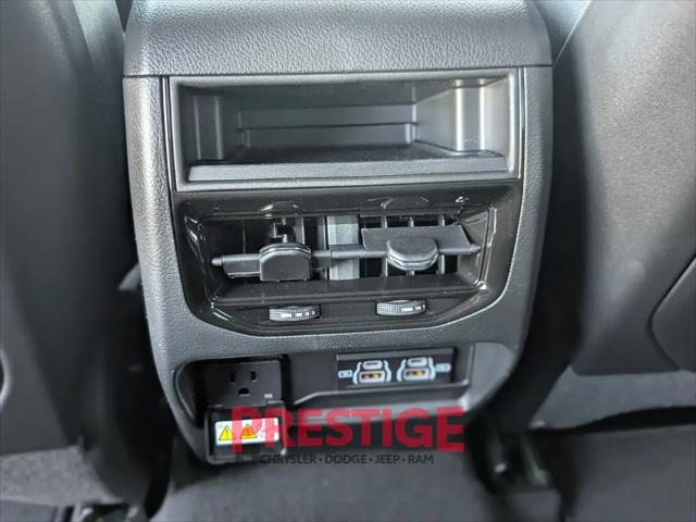 2026 Jeep Grand Cherokee Altitude 4x4