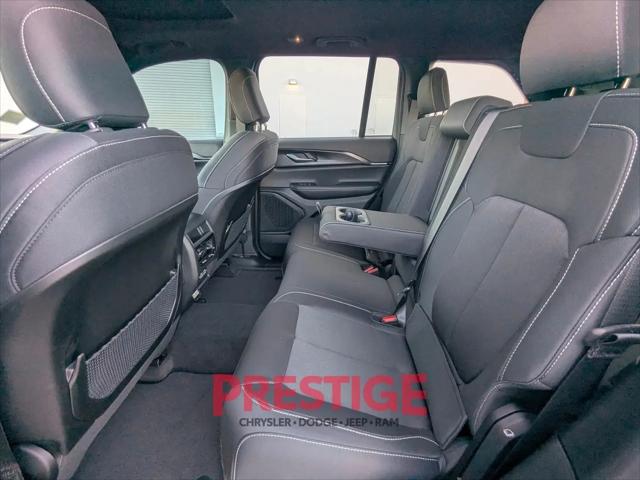 2026 Jeep Grand Cherokee Altitude 4x4