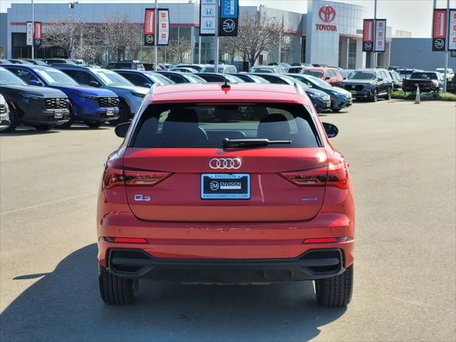 2025 Audi Q3 Premium 45 TFSI S line quattro Tiptronic