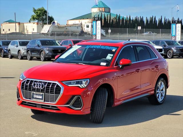 2025 Audi Q3 Premium 45 TFSI S line quattro Tiptronic
