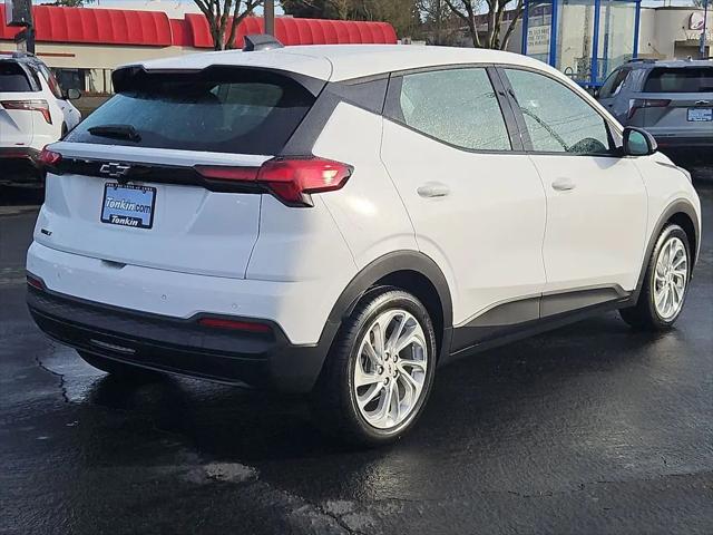 2027 Chevrolet Bolt LT FWD