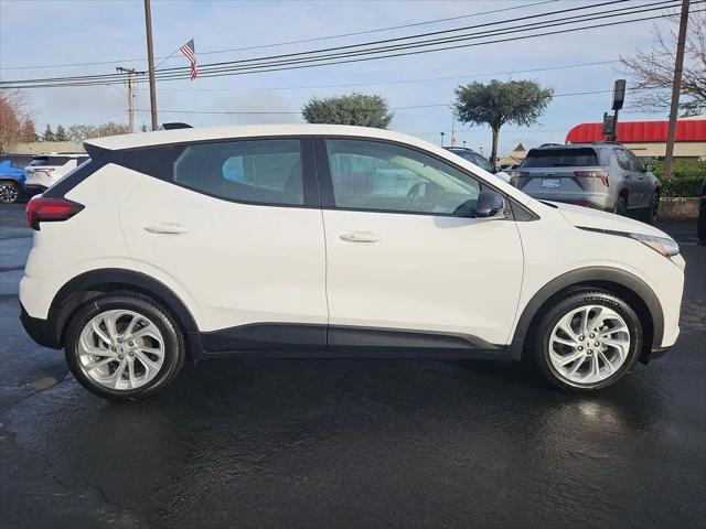 2027 Chevrolet Bolt LT FWD