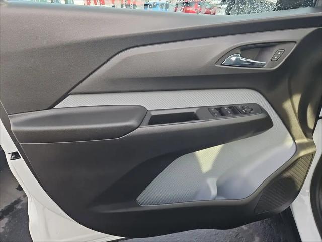 2027 Chevrolet Bolt LT FWD