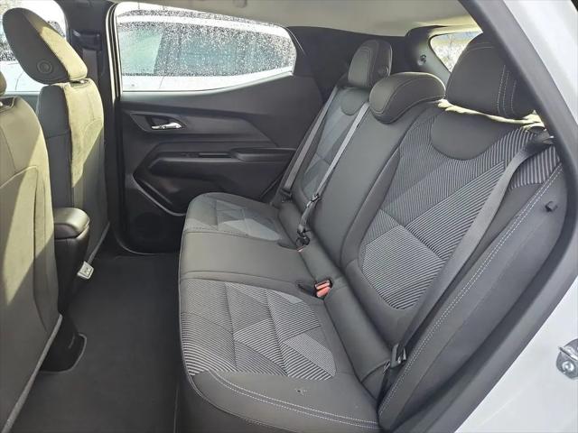 2027 Chevrolet Bolt LT FWD