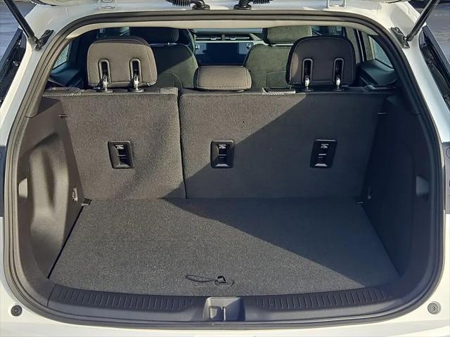 2027 Chevrolet Bolt LT FWD