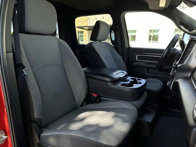 2024 Ram 3500 Big Horn Crew Cab 4x4 8' Box