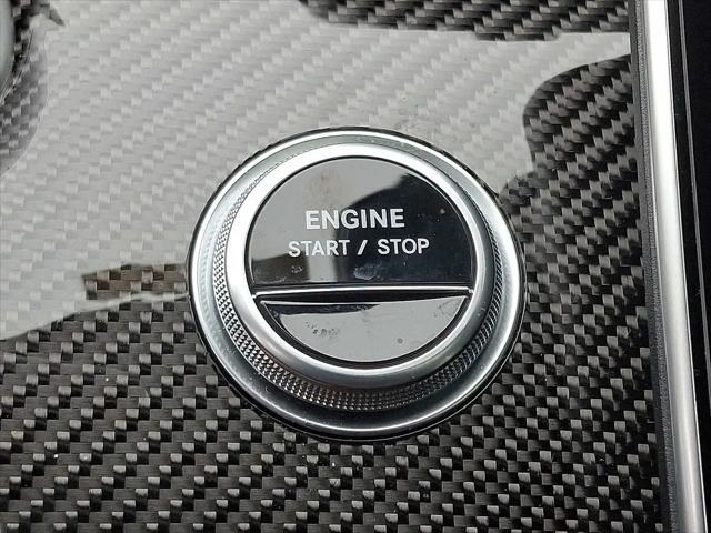 2025 Mercedes-Benz AMG C 63 S E Performance