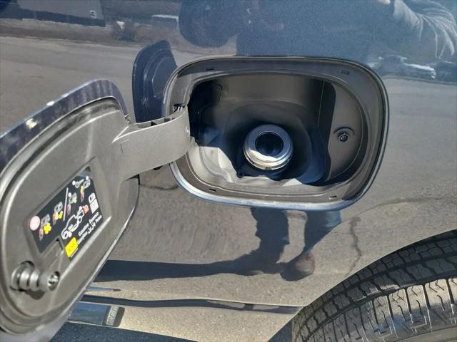 2026 Ram 1500 Tradesman Quad Cab 4x4 64 Box