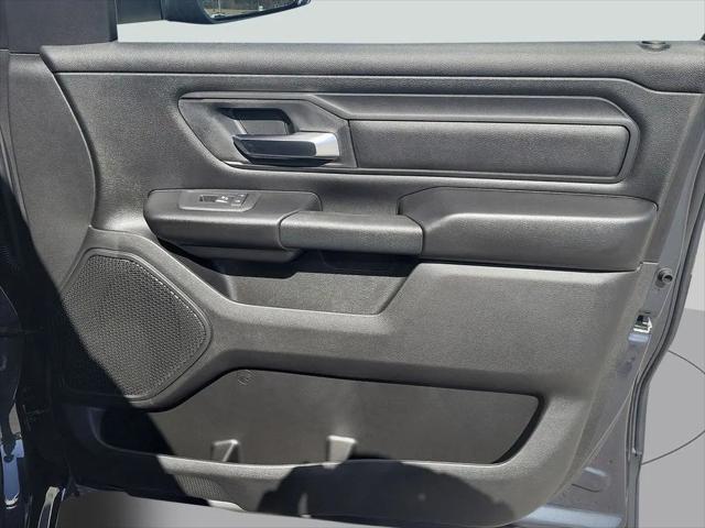 2026 Ram 1500 Tradesman Quad Cab 4x4 64 Box