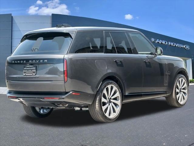 2026 Land Rover Range Rover P530 SE