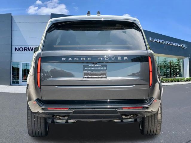 2026 Land Rover Range Rover P530 SE