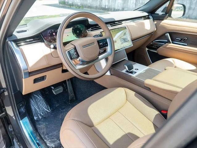 2026 Land Rover Range Rover P530 SE