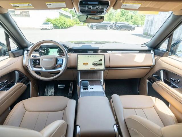 2026 Land Rover Range Rover P530 SE
