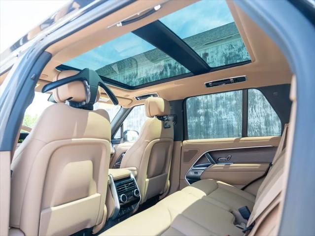 2026 Land Rover Range Rover P530 SE