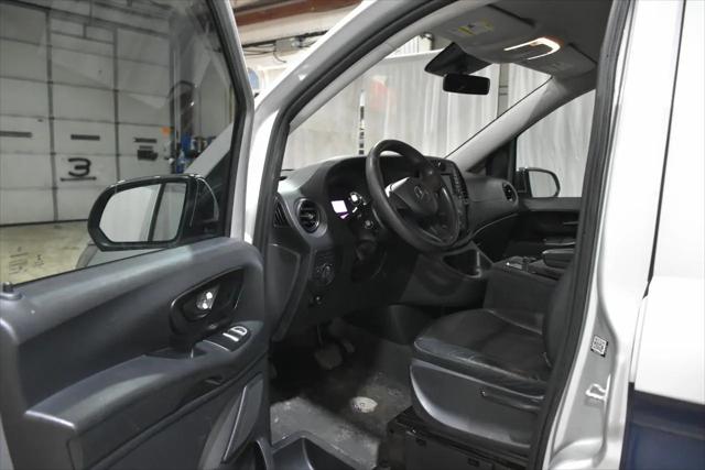 2016 Mercedes-Benz Metris Standard