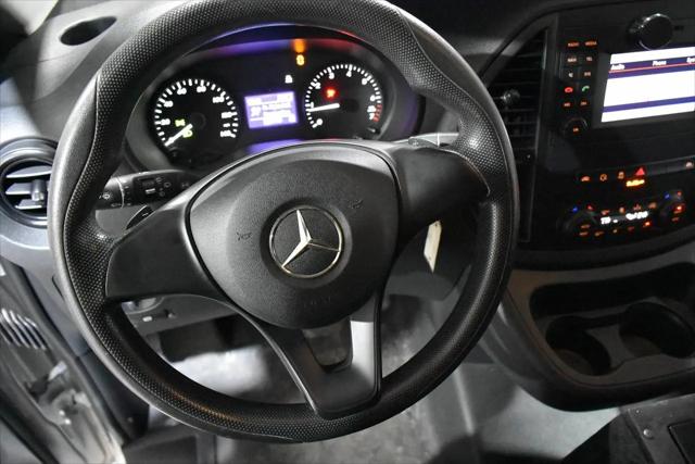 2016 Mercedes-Benz Metris Standard