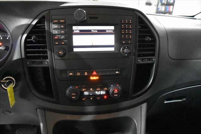 2016 Mercedes-Benz Metris Standard